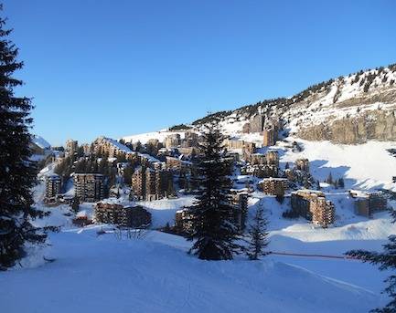 Organiser un séjour en car à Avoriaz pour des vacances au ski en groupe depuis la région PACA