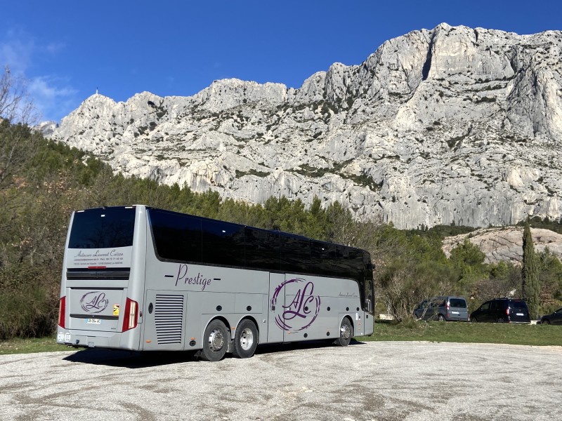 Sortie journée à la Sainte Victoire pour un groupe de marcheurs 