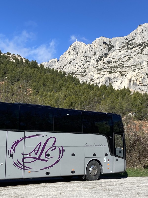 Sortie journée à la Sainte Victoire pour un groupe de marcheurs 